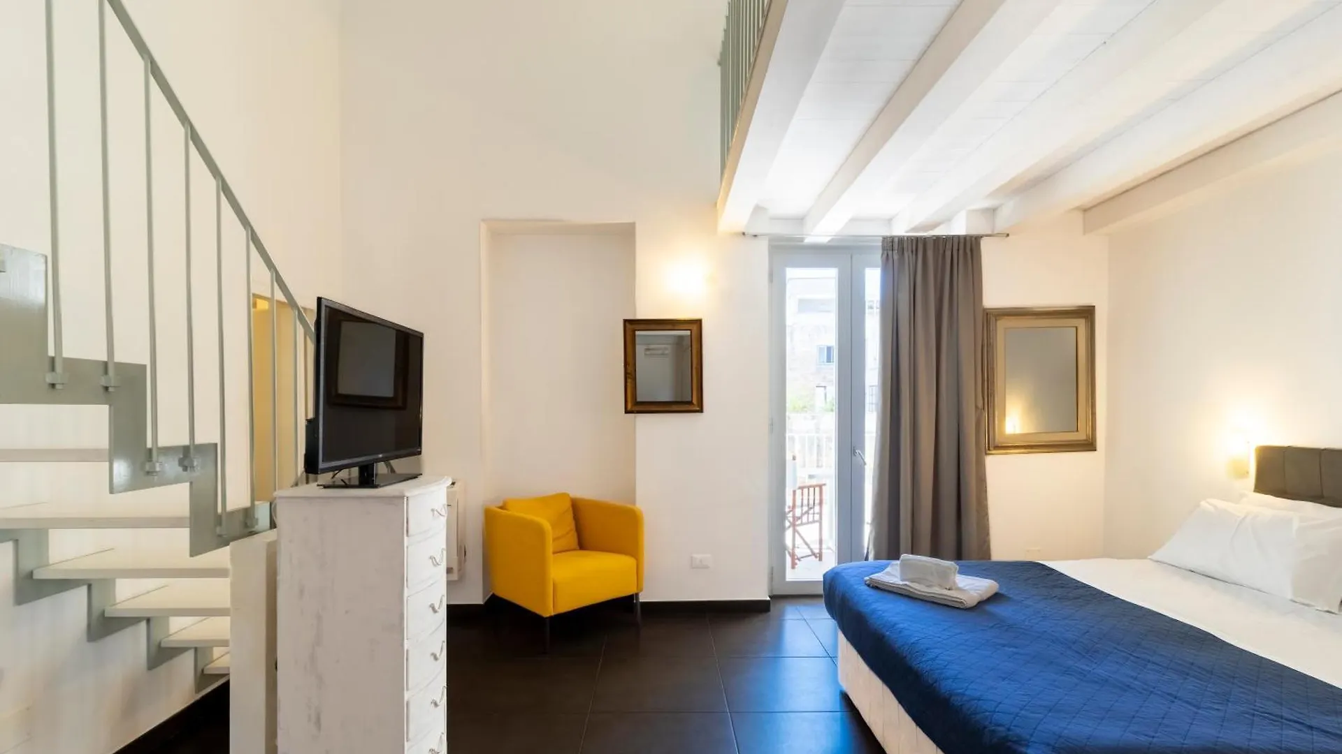 Bed and Breakfast Palazzo Cavour Lecce 0*,  Italien